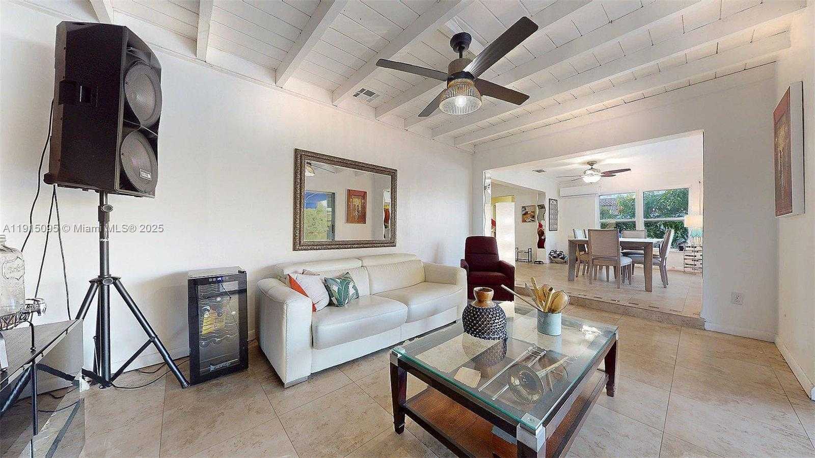 Small Image of 105 NORTH 31ST AVE, Hollywood Number 15