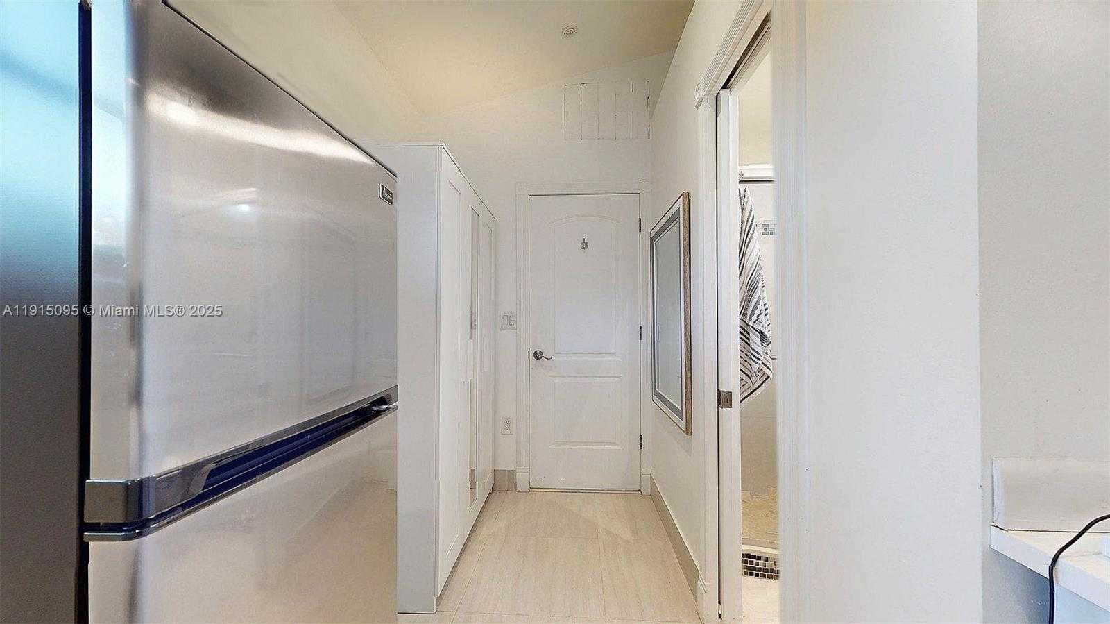 Small Image of 105 NORTH 31ST AVE, Hollywood Number 24