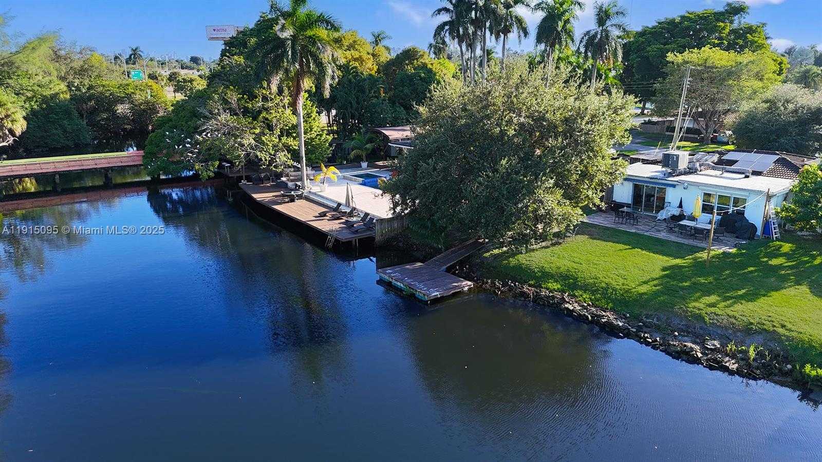 Small Image of 105 NORTH 31ST AVE, Hollywood Number 48