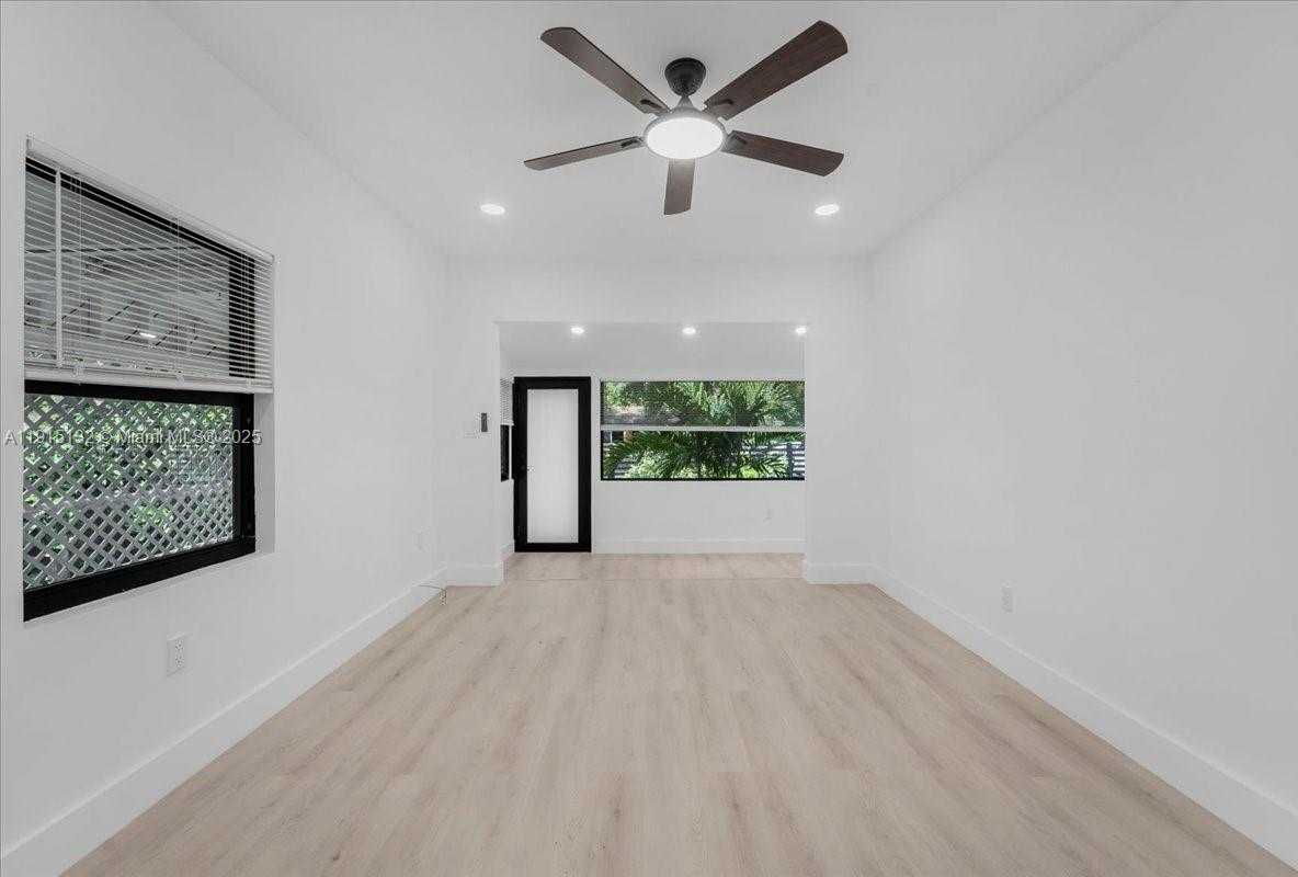 Small Image of 5220 SOUTH WEST 6 ST, Miami Number 21