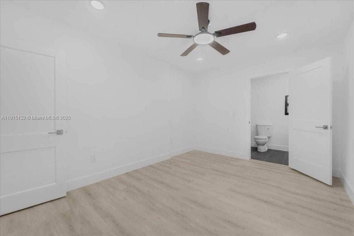 Small Image of 5220 SOUTH WEST 6 ST, Miami Number 37