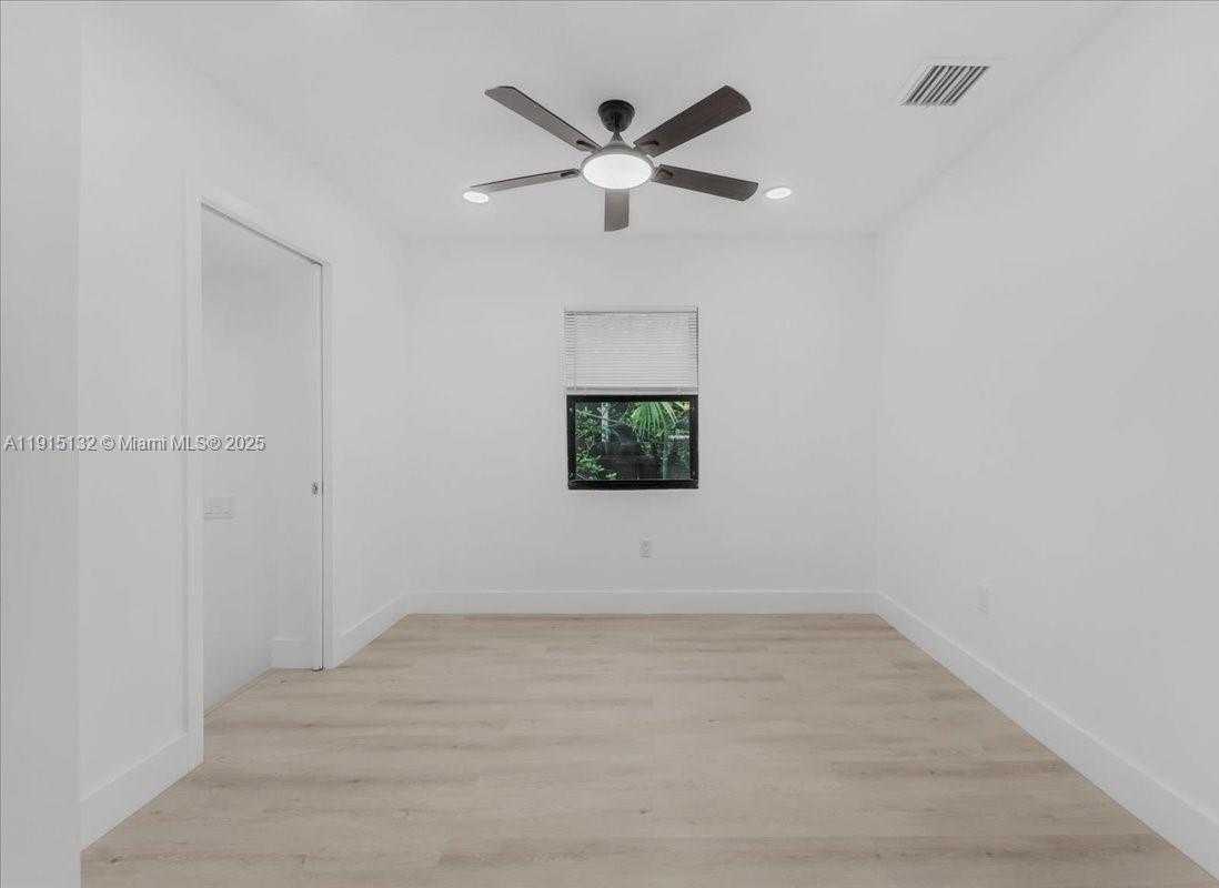 Small Image of 5220 SOUTH WEST 6 ST, Miami Number 47