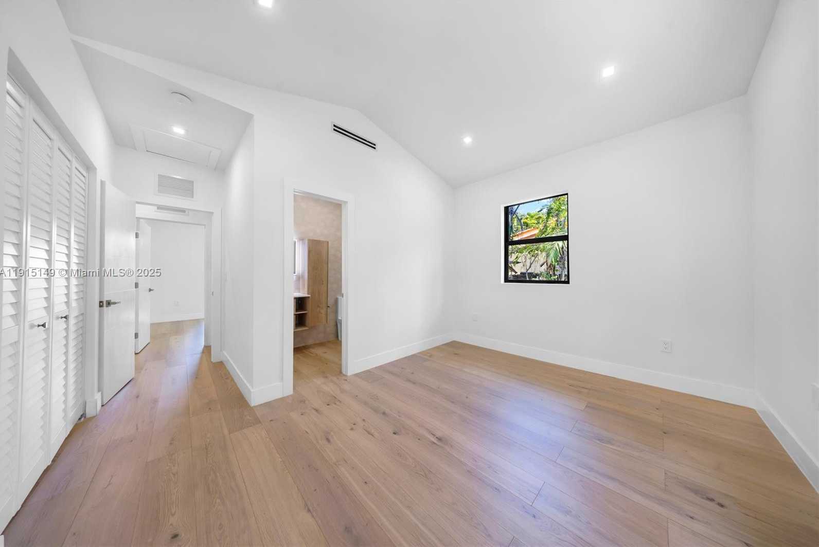 Small Image of 53 NORTH WEST 107TH ST, Miami Shores Number 21