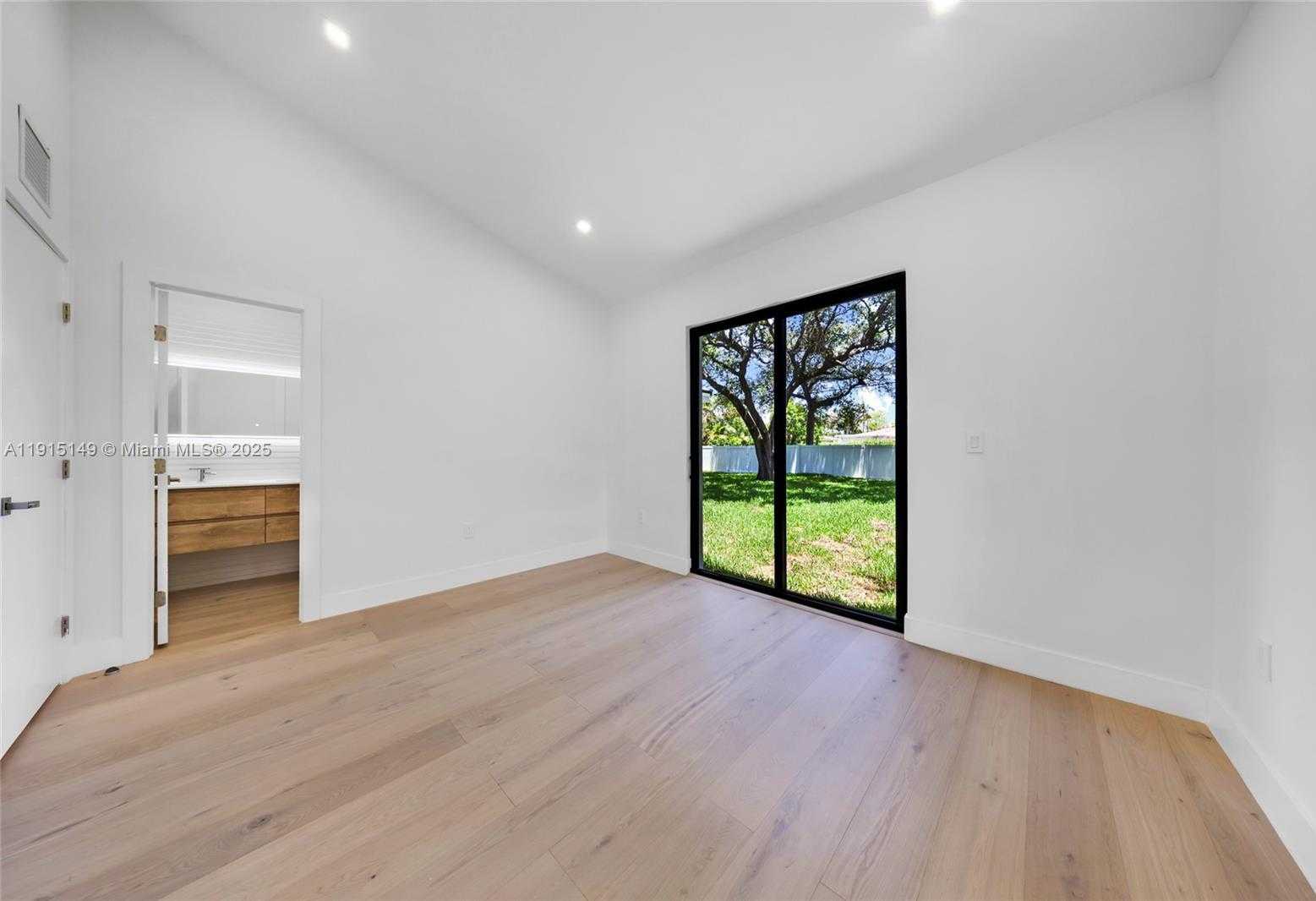 Small Image of 53 NORTH WEST 107TH ST, Miami Shores Number 26