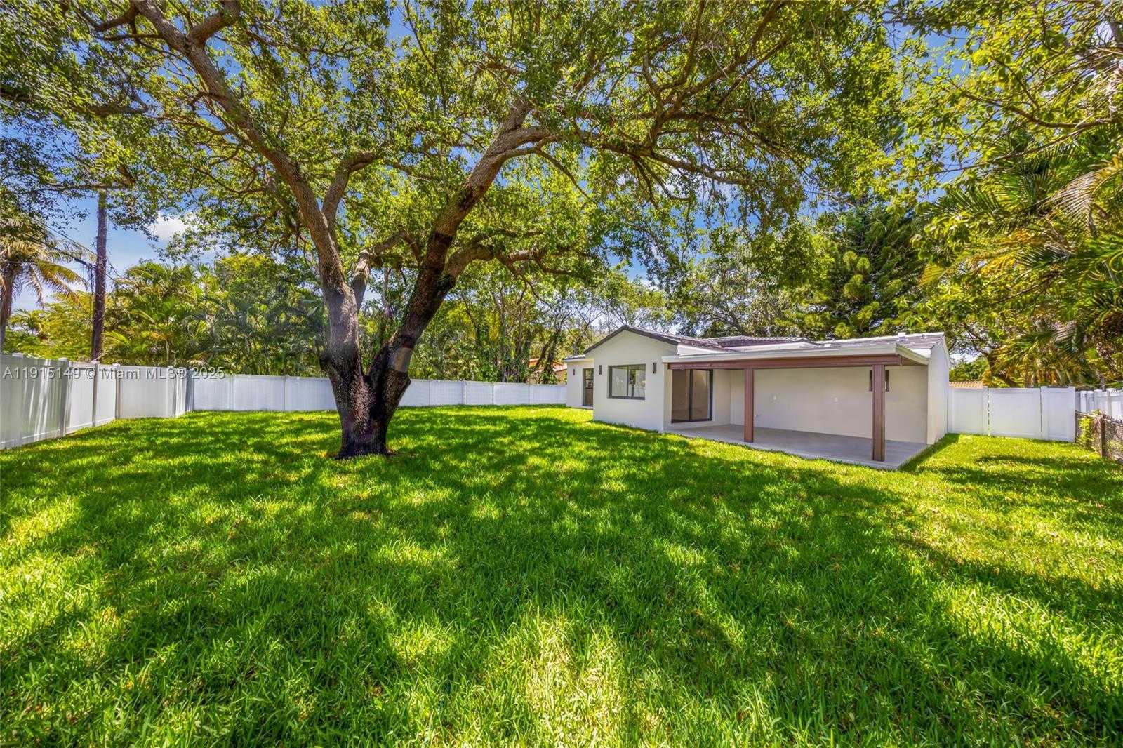 Small Image of 53 NORTH WEST 107TH ST, Miami Shores Number 3