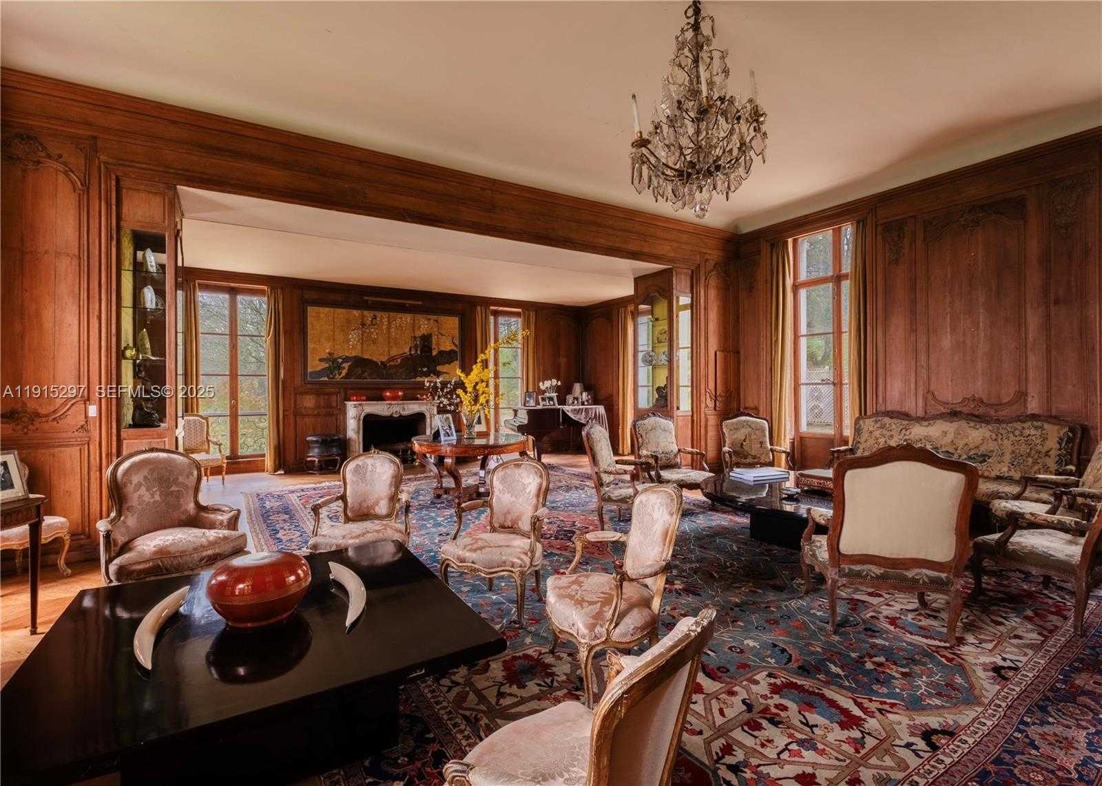 Small Image of 53 Rte de Saint-Germain, 78860 Saint-Nom-la-Bretèche, France Number 4