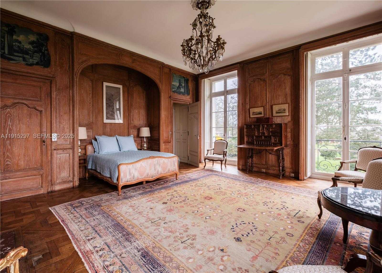 Small Image of 53 Rte de Saint-Germain, 78860 Saint-Nom-la-Bretèche, France Number 9