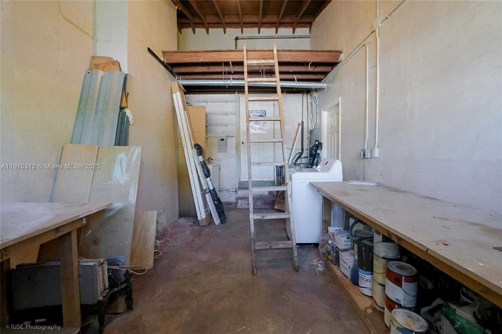 Small Image of Miami Number 20