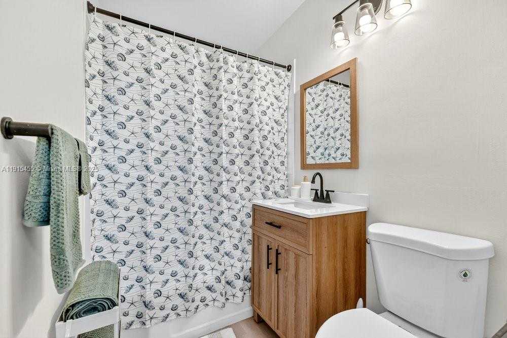 Small Image of 801 NORTH EAST 19TH TER, Fort Lauderdale Number 17