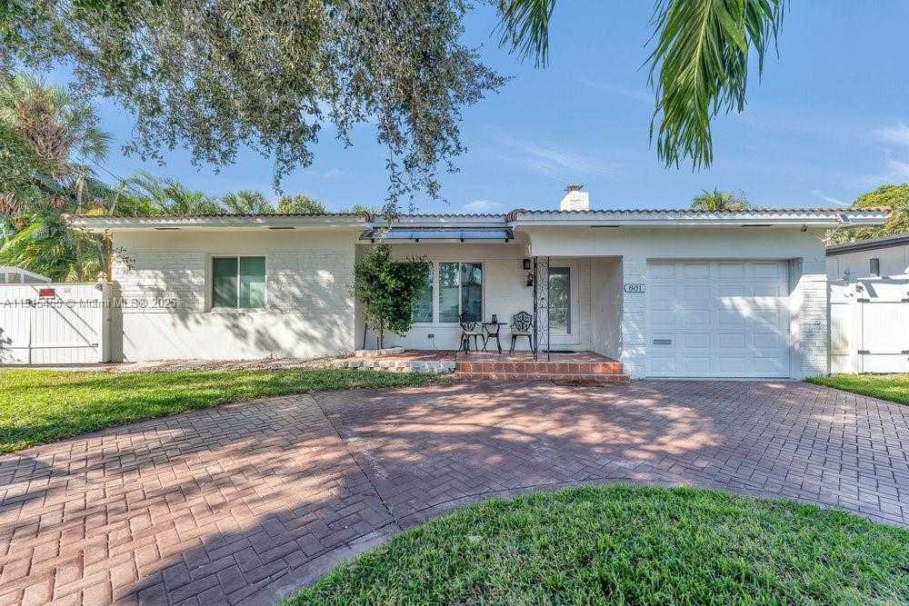 Small Image of 801 NORTH EAST 19TH TER, Fort Lauderdale Number 2