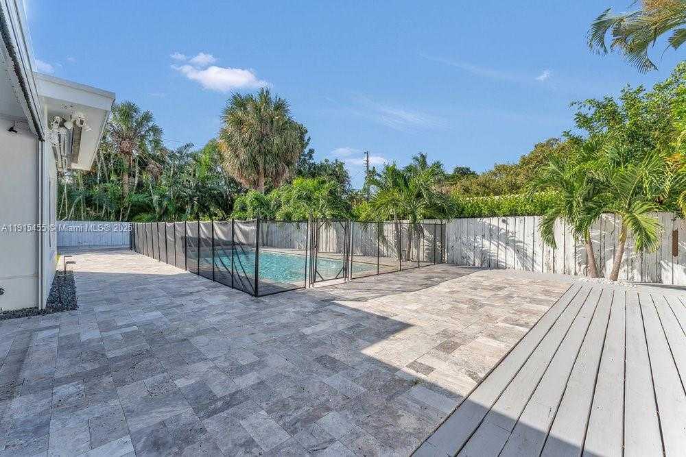 Small Image of 801 NORTH EAST 19TH TER, Fort Lauderdale Number 22