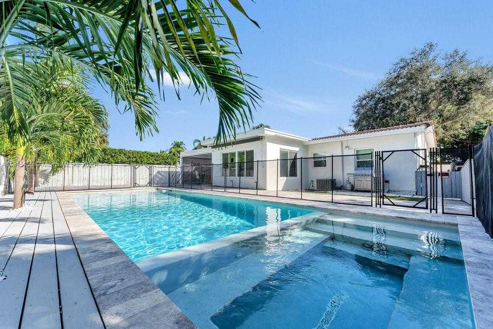 Small Image of 801 NORTH EAST 19TH TER, Fort Lauderdale Number 26