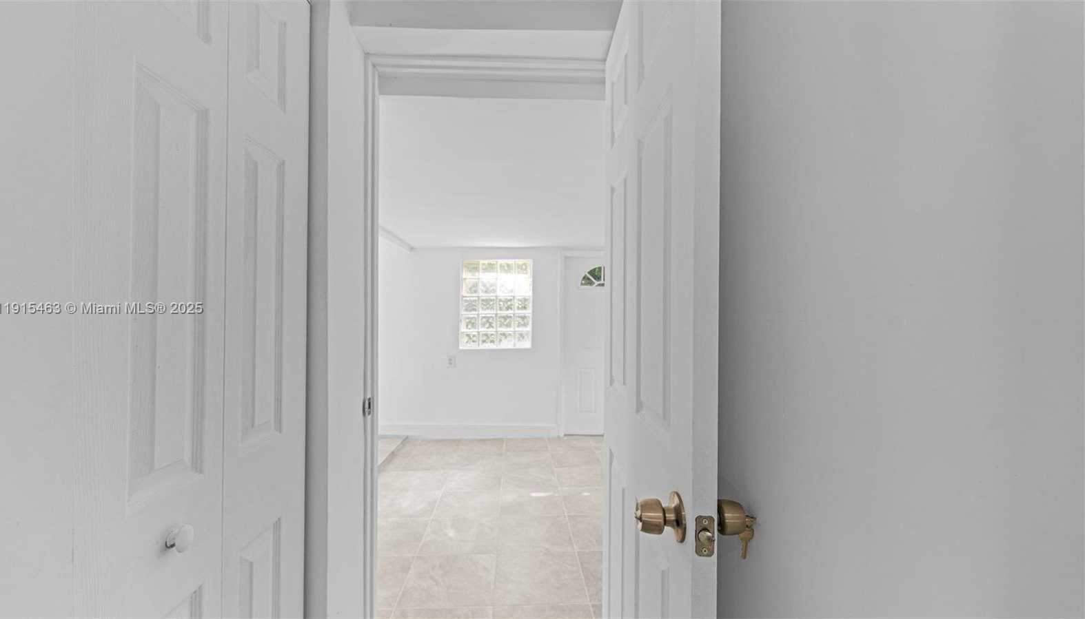 Small Image of 760 NORTH WEST 126TH ST, North Miami Number 10