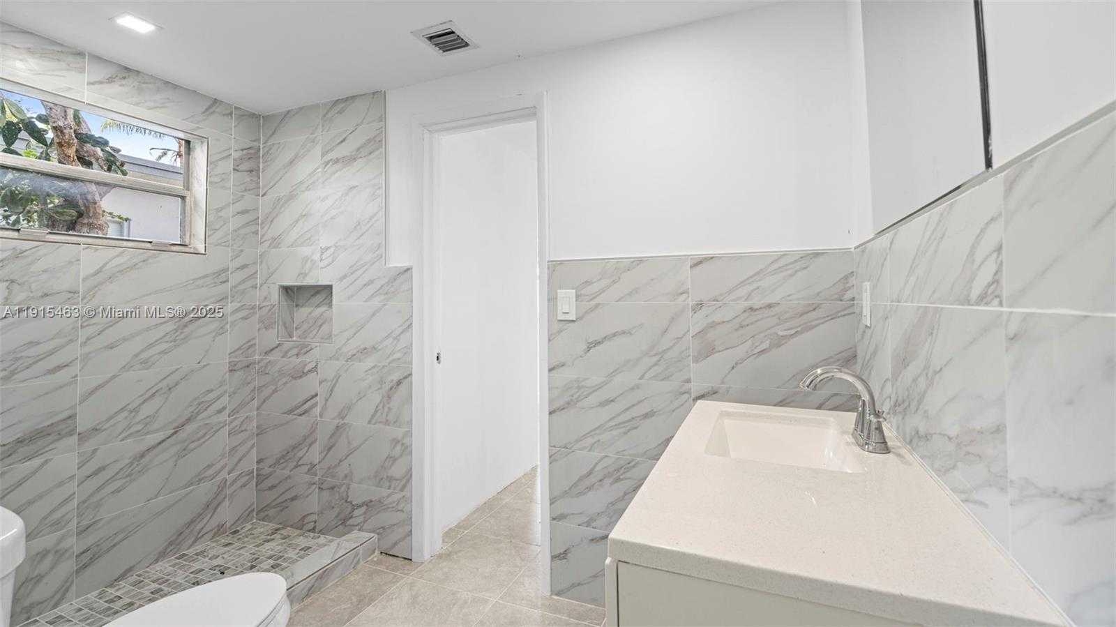 Small Image of 760 NORTH WEST 126TH ST, North Miami Number 13