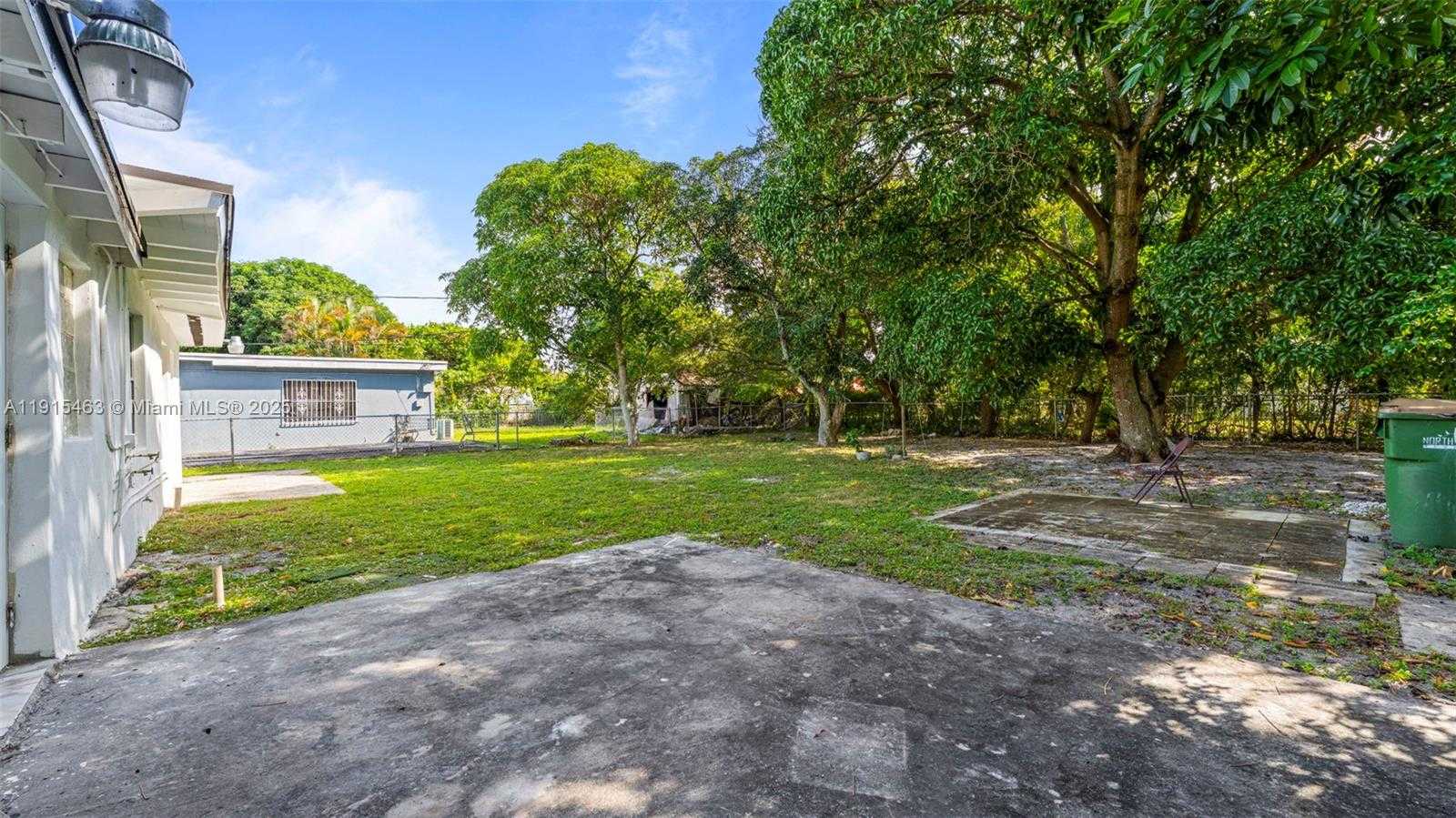 Small Image of 760 NORTH WEST 126TH ST, North Miami Number 25