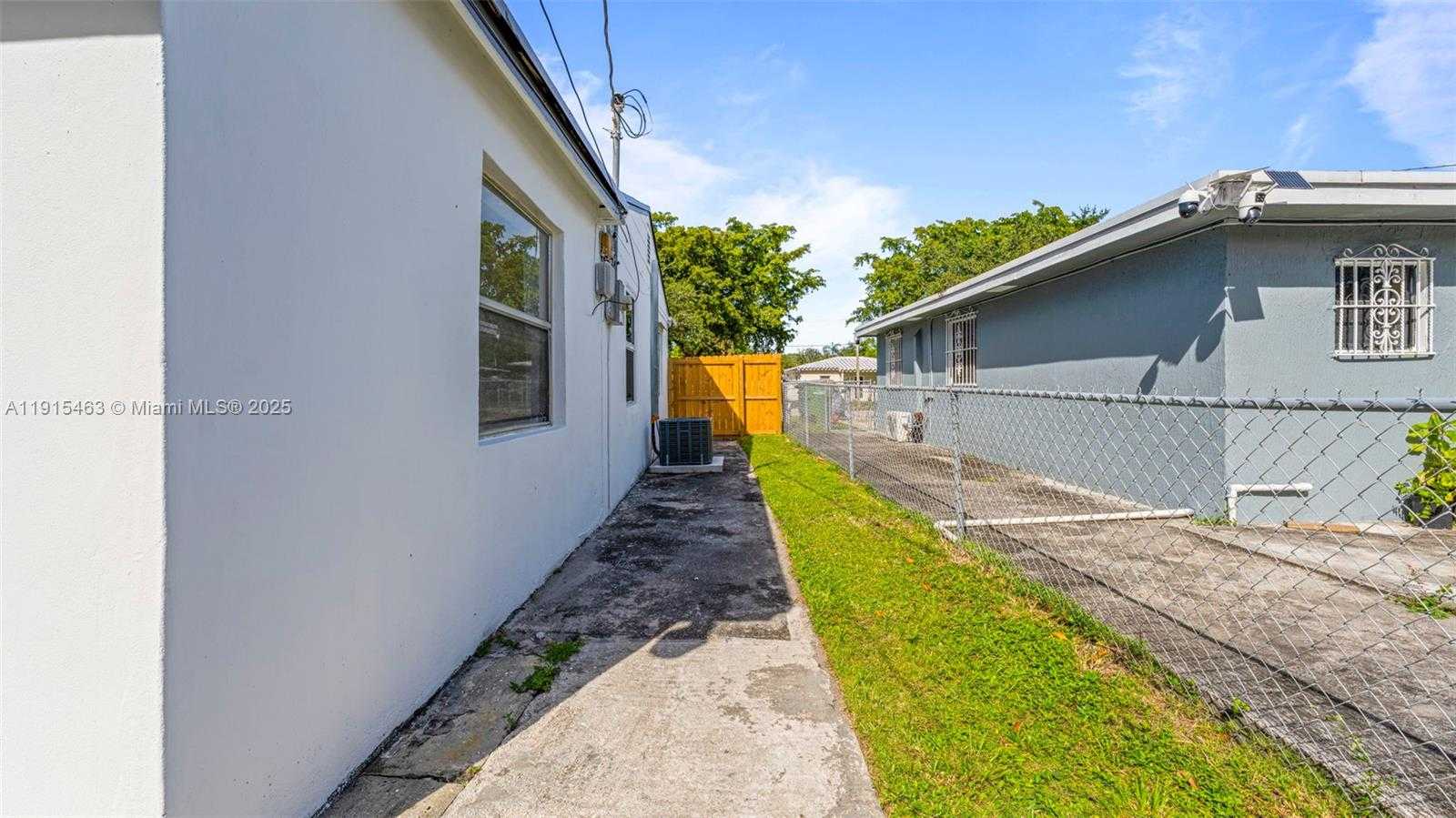 Small Image of 760 NORTH WEST 126TH ST, North Miami Number 26