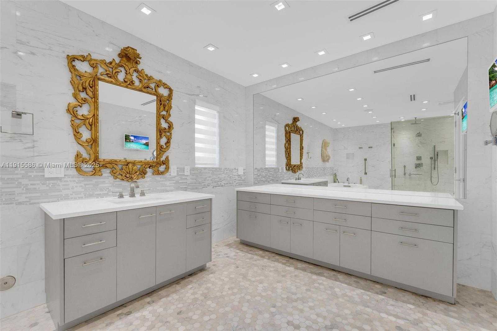 Small Image of 7261 WEST TROON CIR, Miami Lakes Number 31