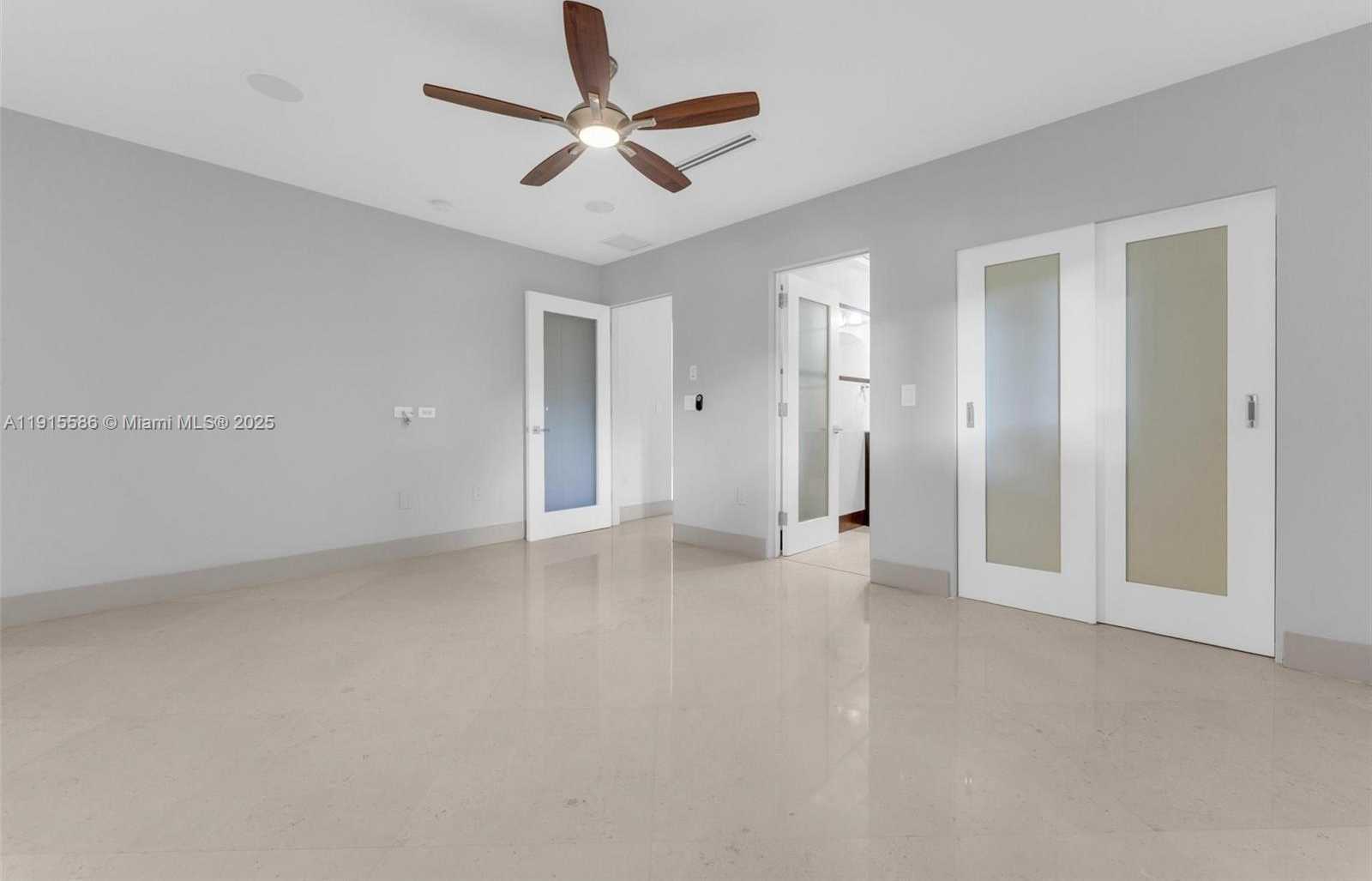 Small Image of 7261 WEST TROON CIR, Miami Lakes Number 35