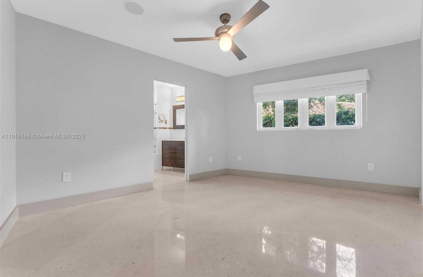 Small Image of 7261 WEST TROON CIR, Miami Lakes Number 39