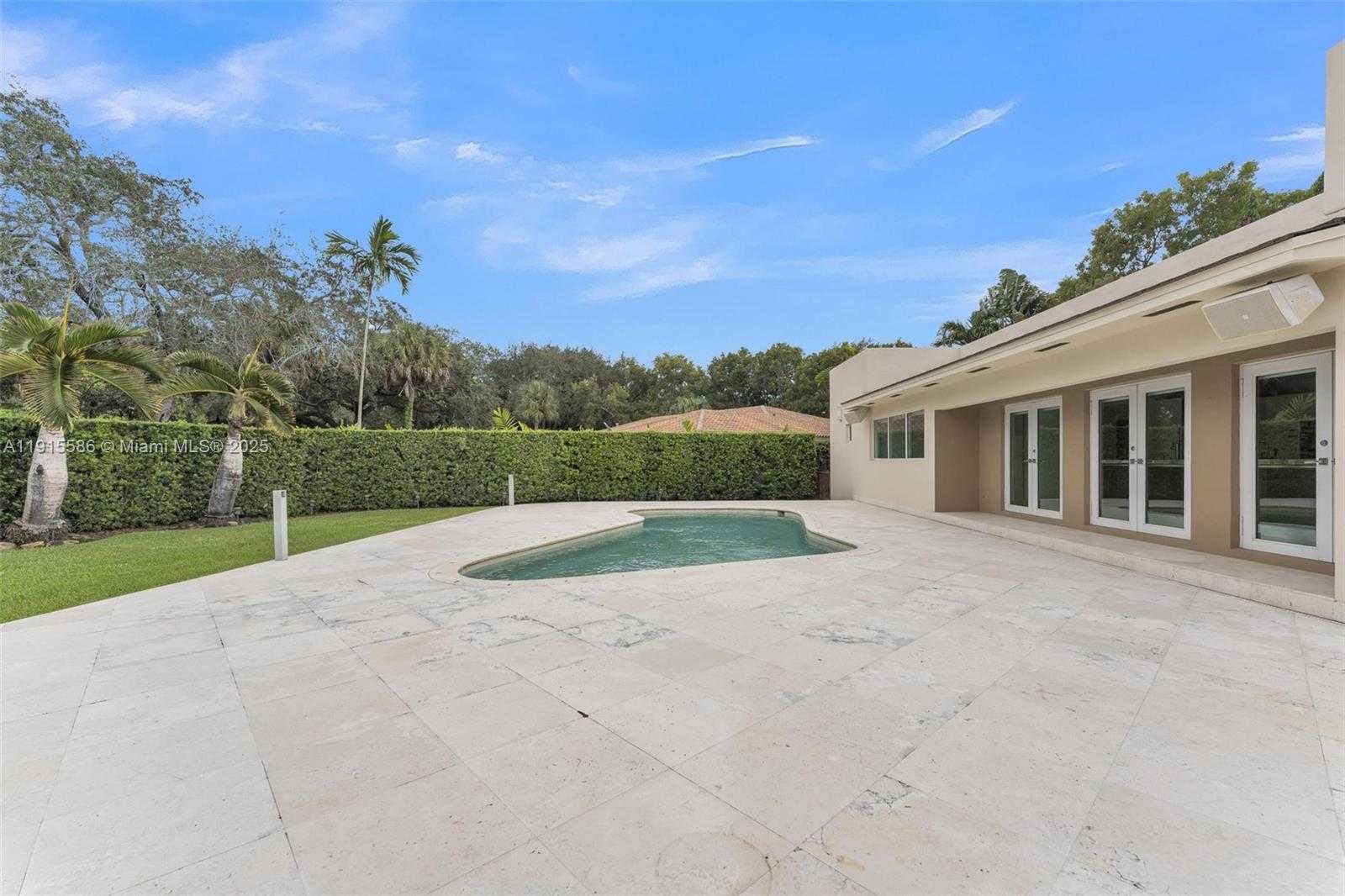 Small Image of 7261 WEST TROON CIR, Miami Lakes Number 51