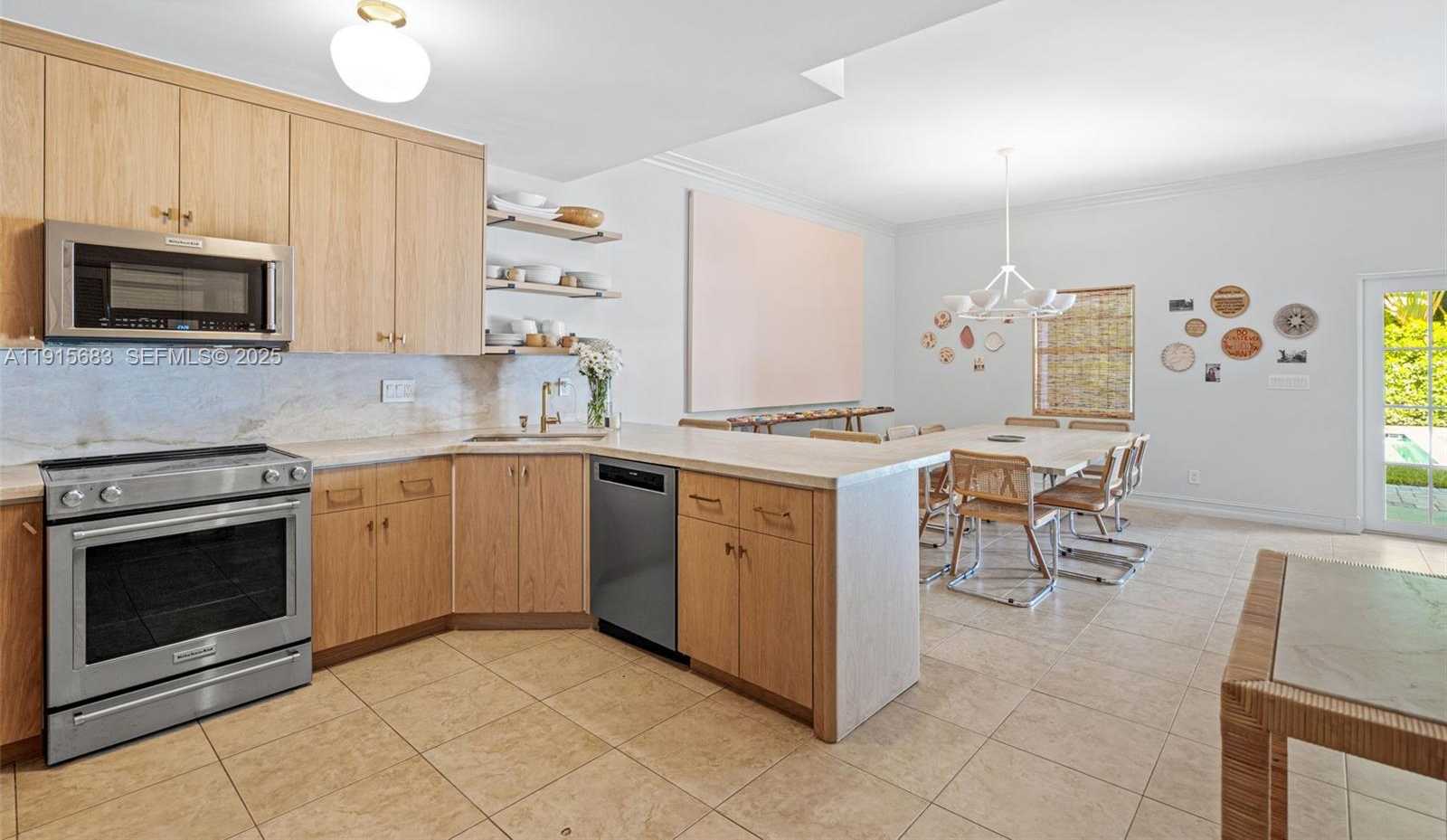 Small Image of 375 PLYMOUTH RD, West Palm Beach Number 14