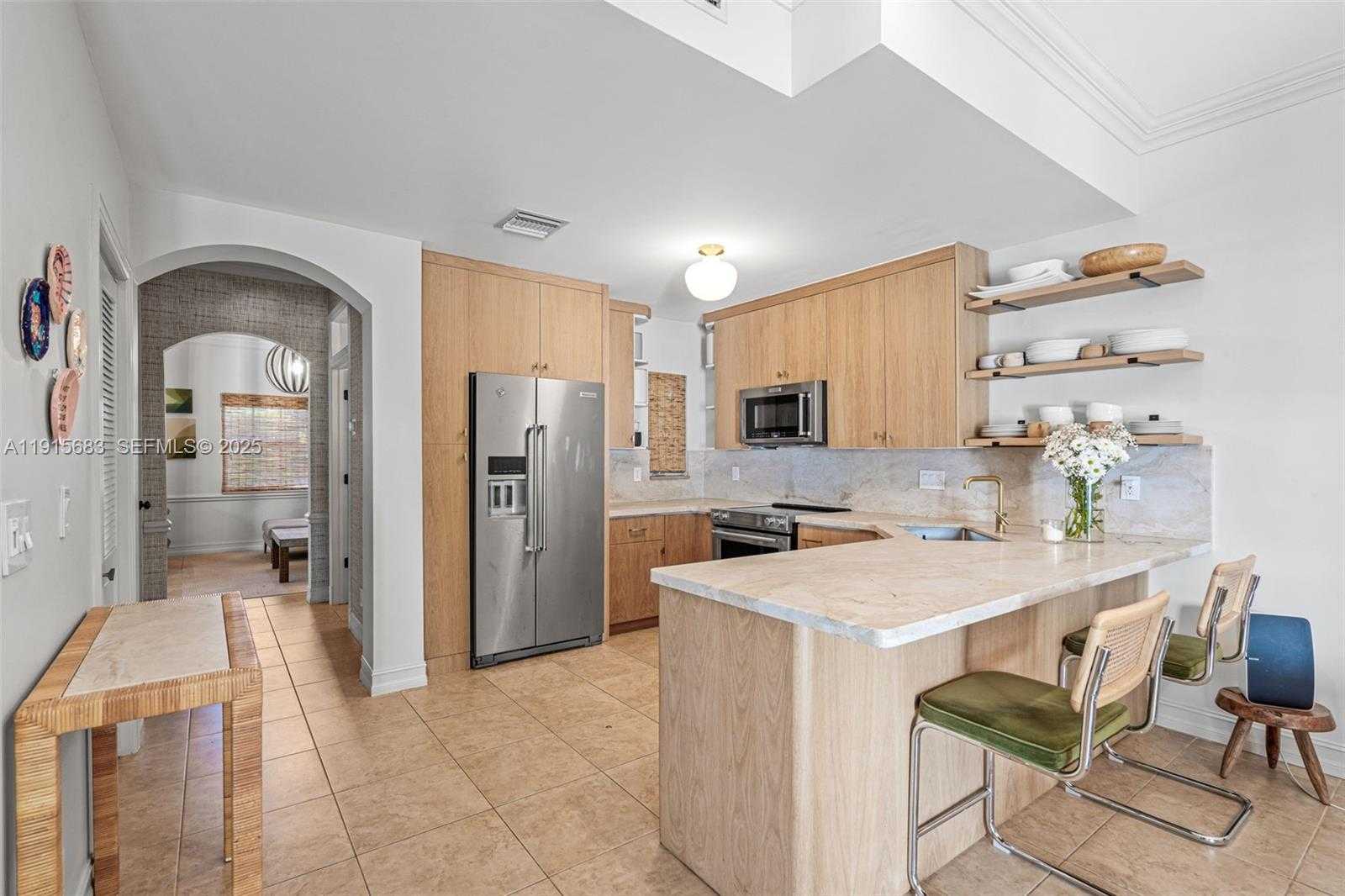 Small Image of 375 PLYMOUTH RD, West Palm Beach Number 16