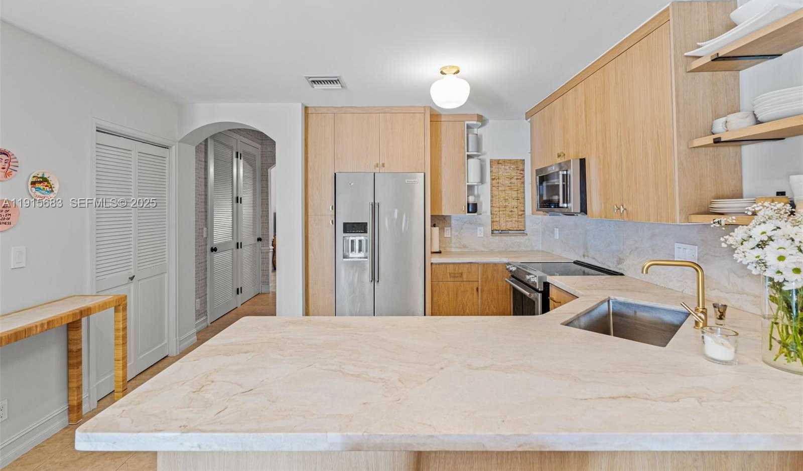 Small Image of 375 PLYMOUTH RD, West Palm Beach Number 17