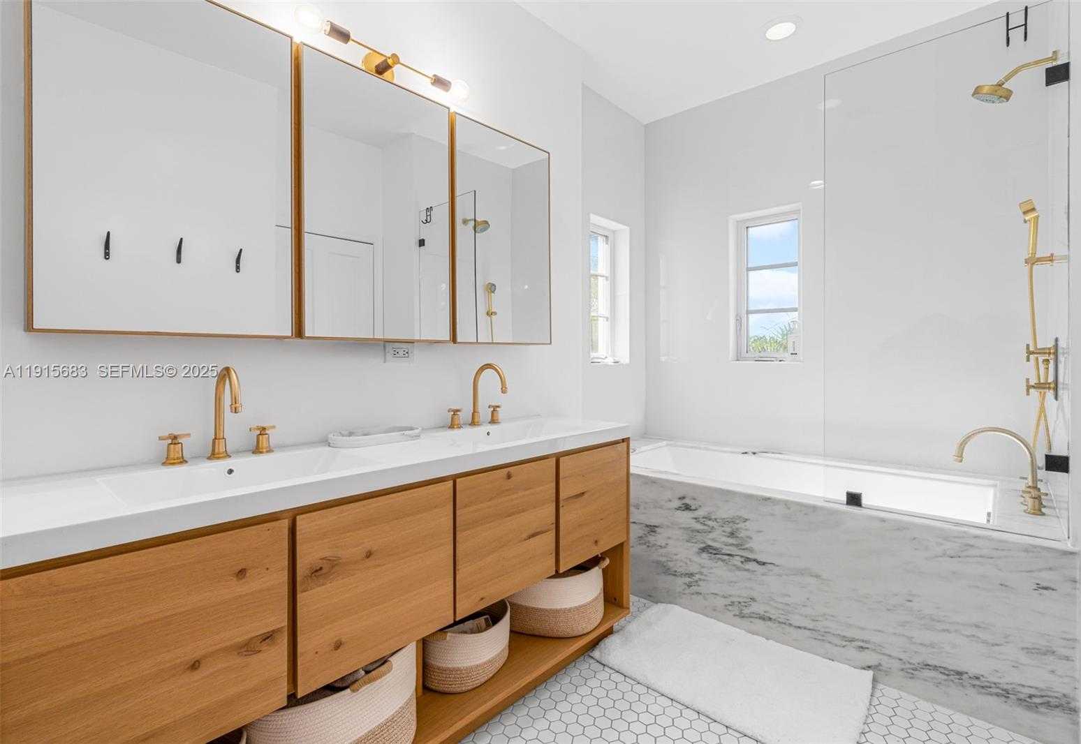 Small Image of 375 PLYMOUTH RD, West Palm Beach Number 35