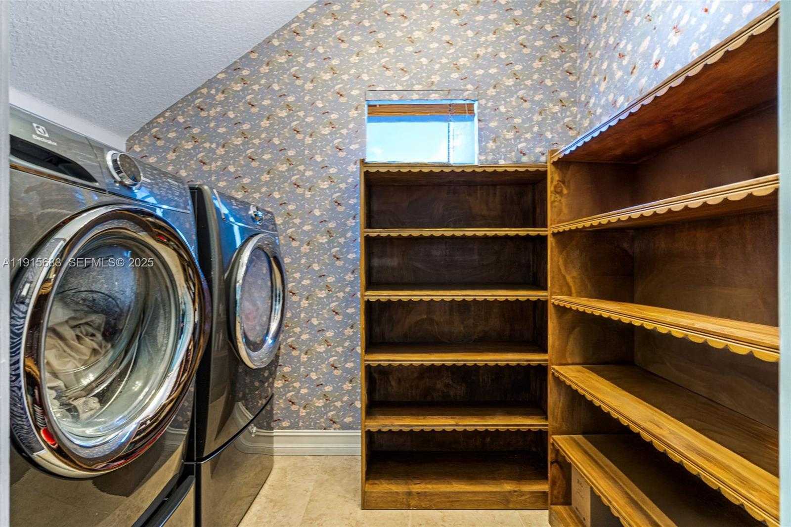 Small Image of 375 PLYMOUTH RD, West Palm Beach Number 38