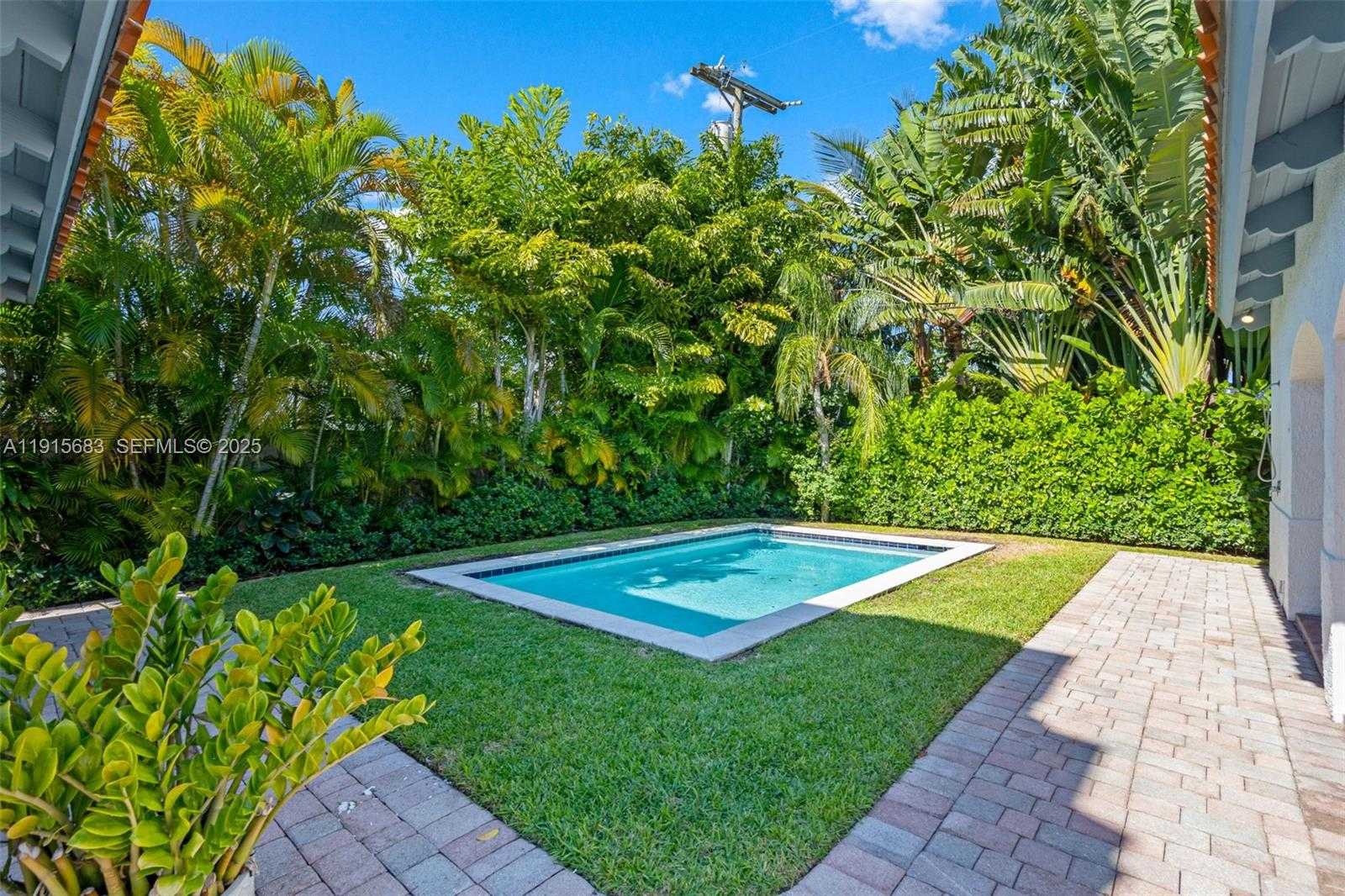 Small Image of 375 PLYMOUTH RD, West Palm Beach Number 43