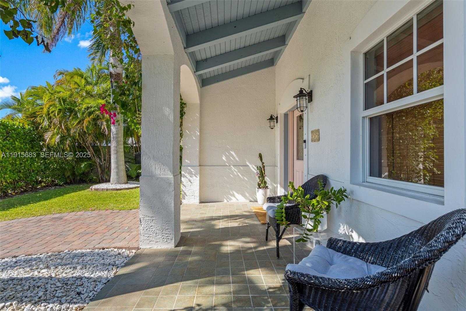 Small Image of 375 PLYMOUTH RD, West Palm Beach Number 5