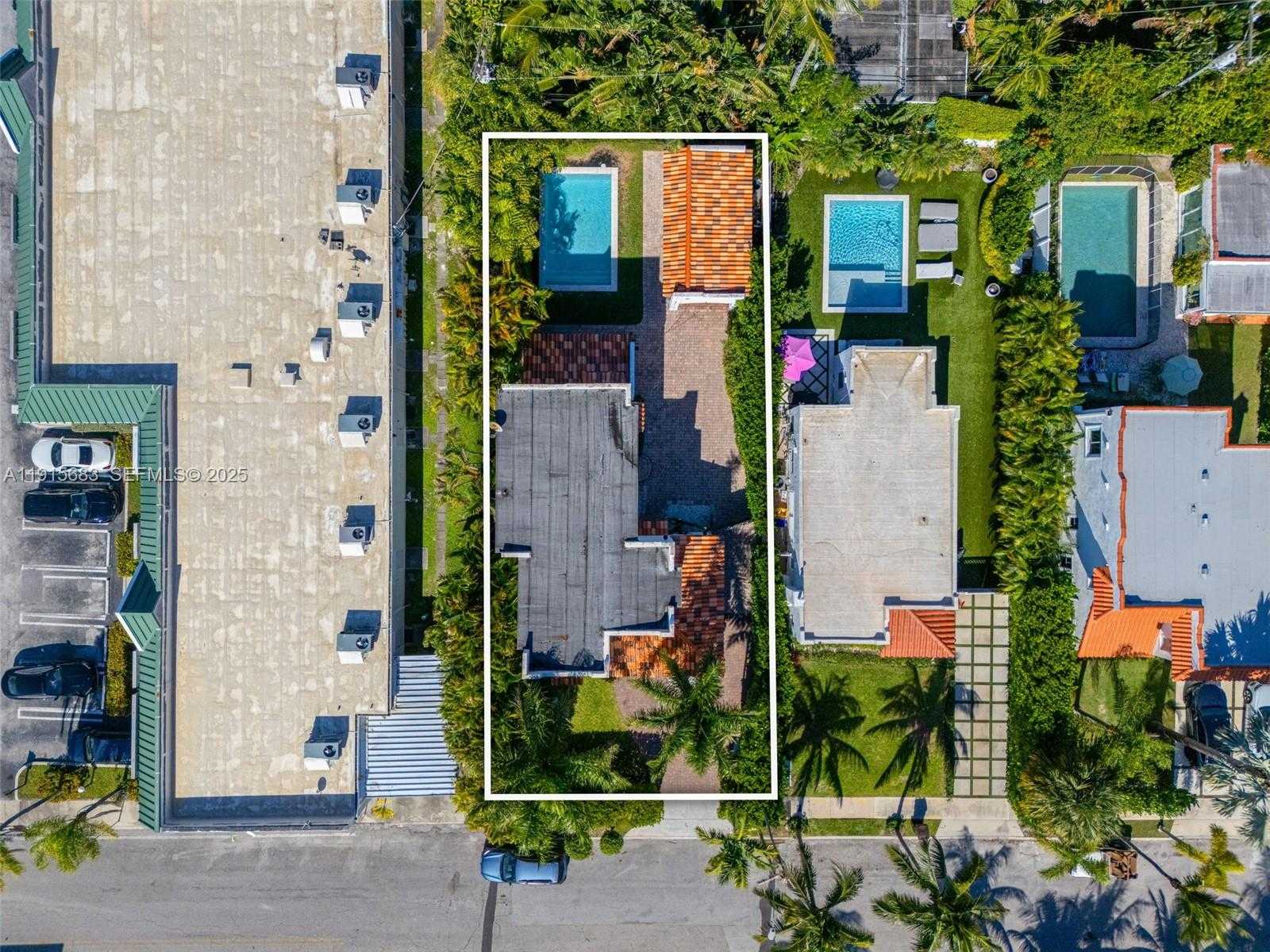 Small Image of 375 PLYMOUTH RD, West Palm Beach Number 57