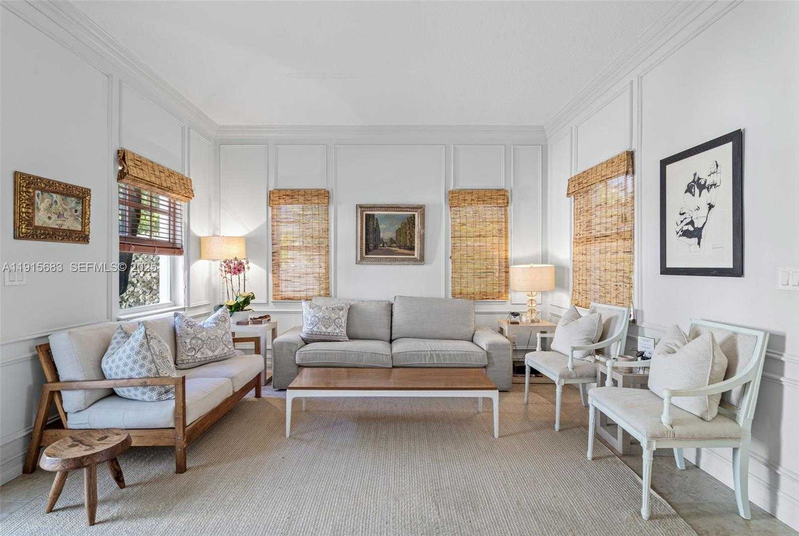 Small Image of 375 PLYMOUTH RD, West Palm Beach Number 7