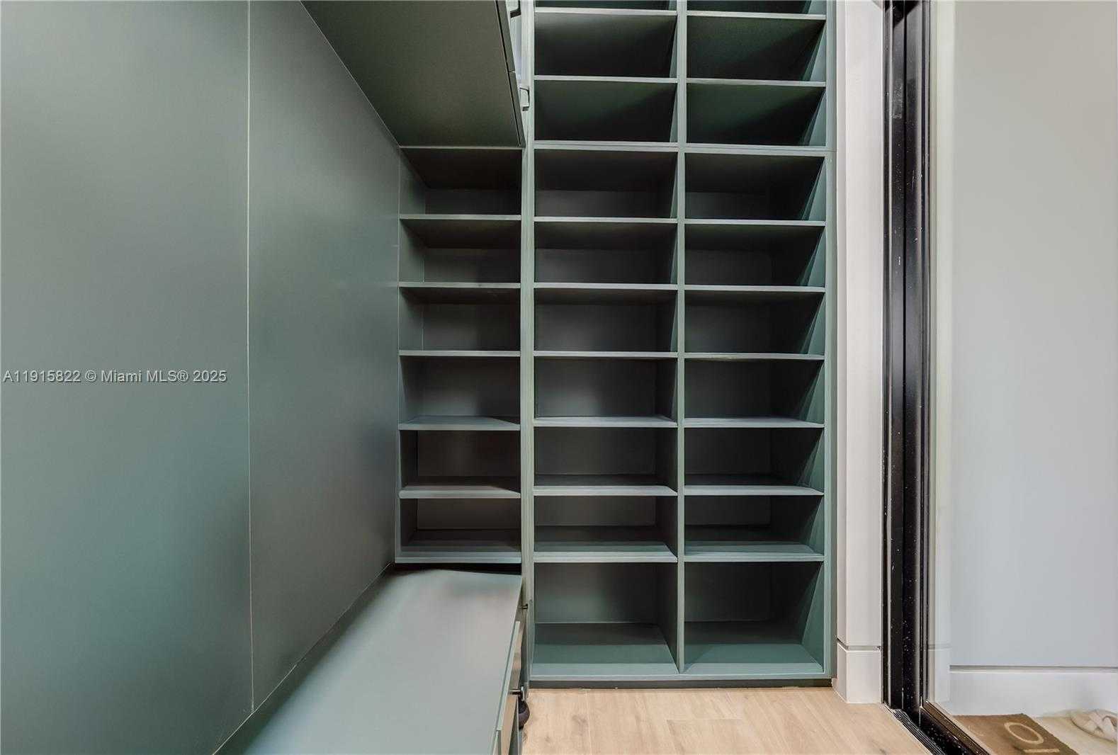 Small Image of 9045 HAWTHORNE AVE, Surfside Number 16