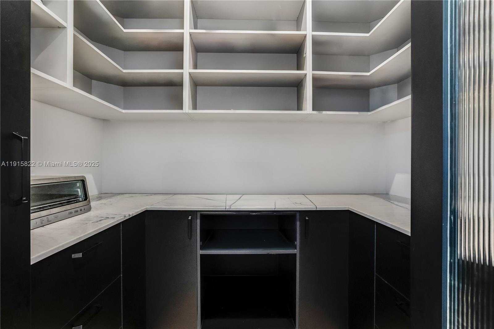 Small Image of 9045 HAWTHORNE AVE, Surfside Number 26