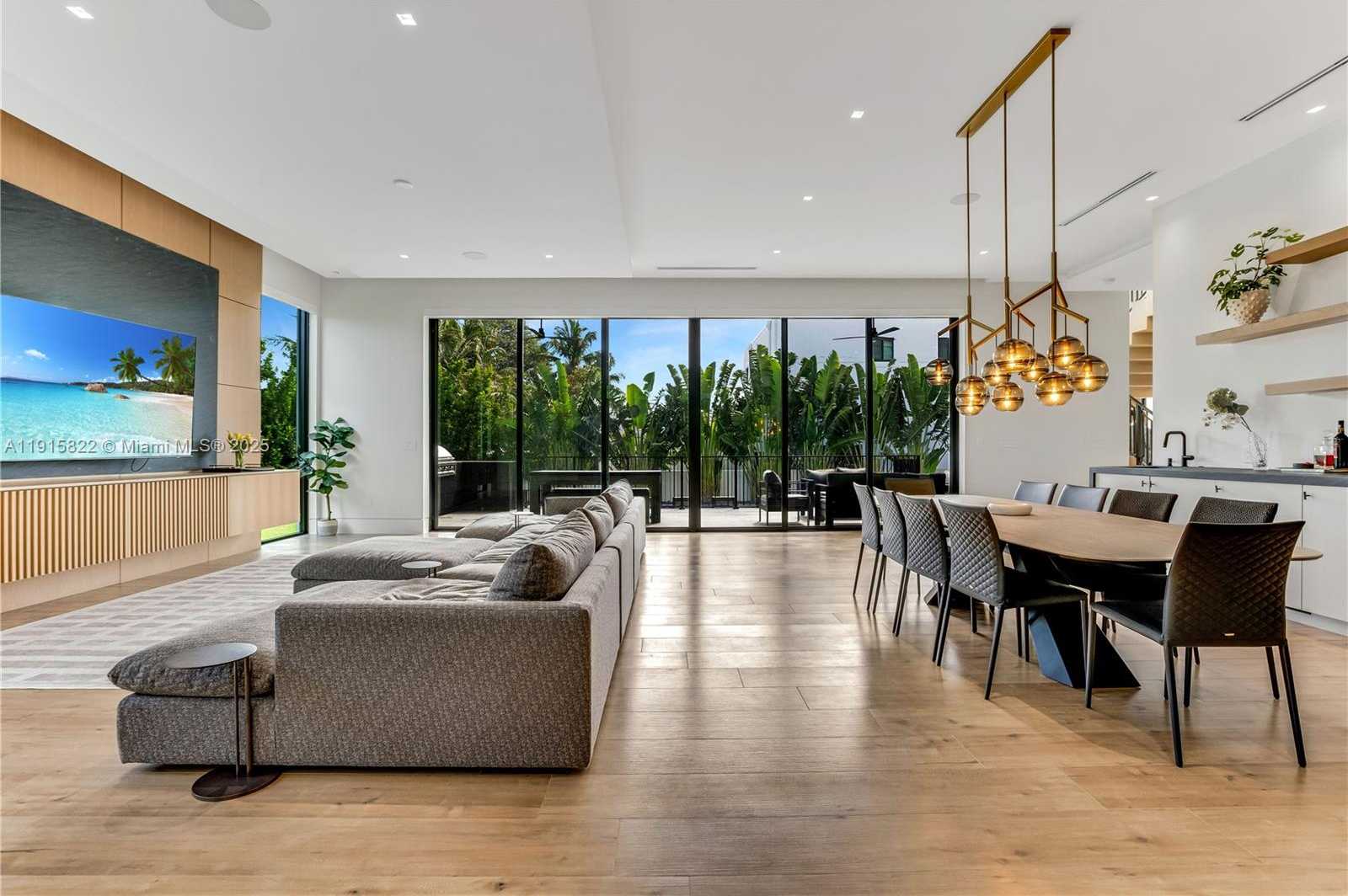 Small Image of 9045 HAWTHORNE AVE, Surfside Number 30