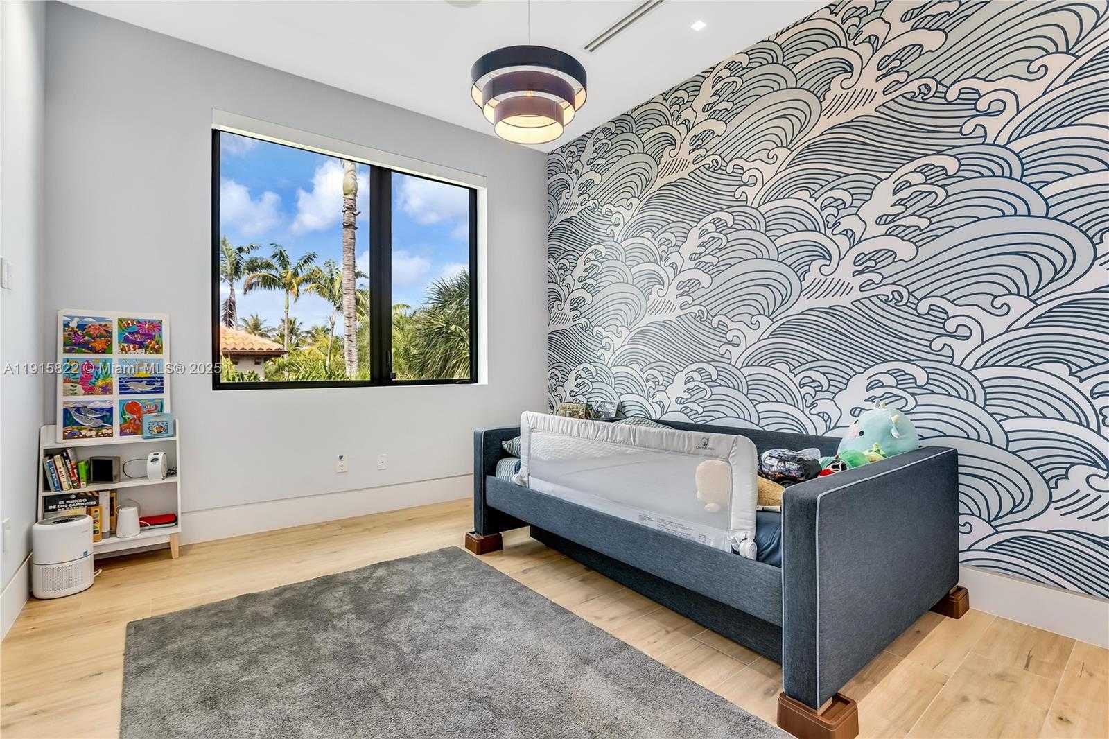 Small Image of 9045 HAWTHORNE AVE, Surfside Number 44