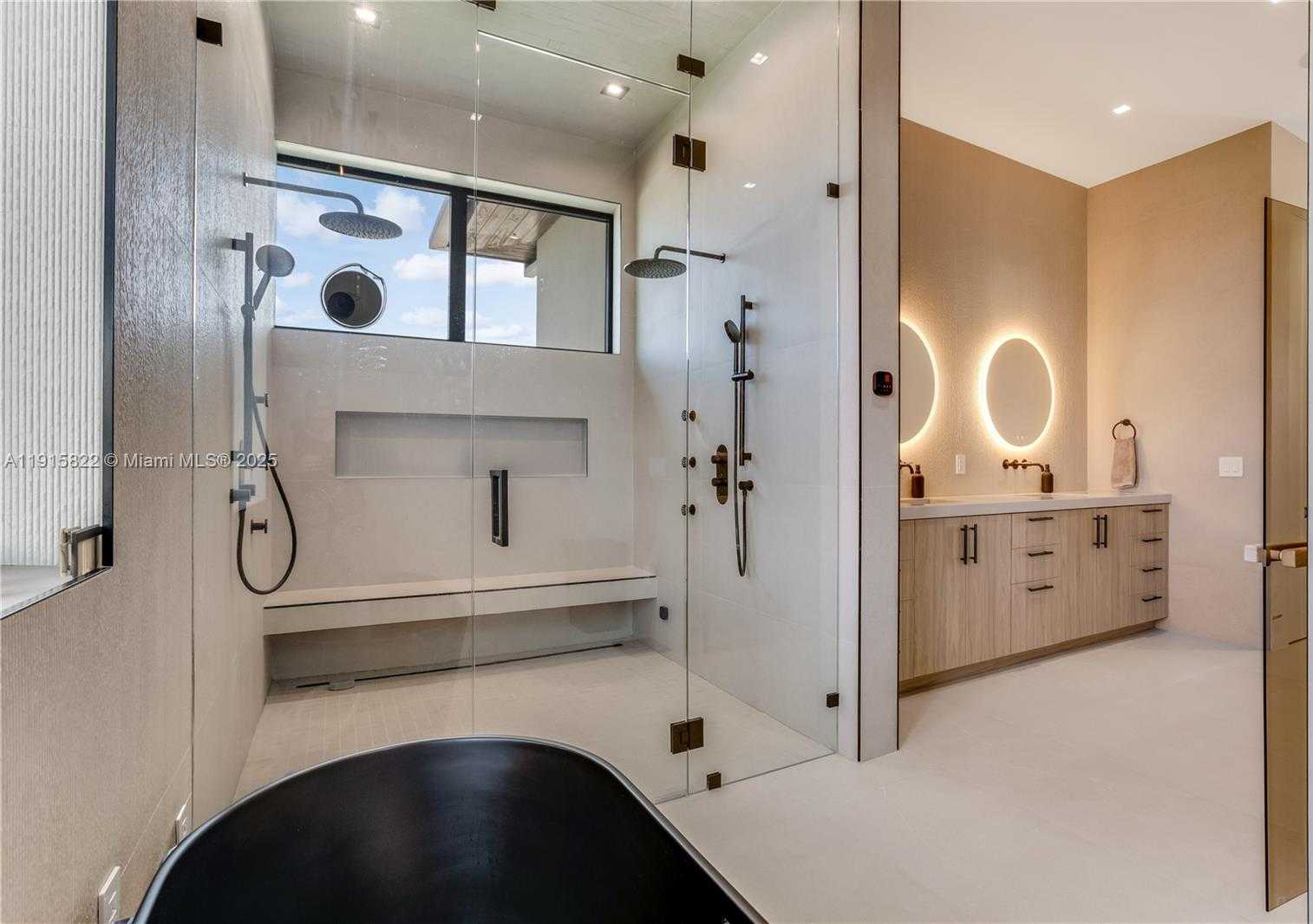 Small Image of 9045 HAWTHORNE AVE, Surfside Number 55