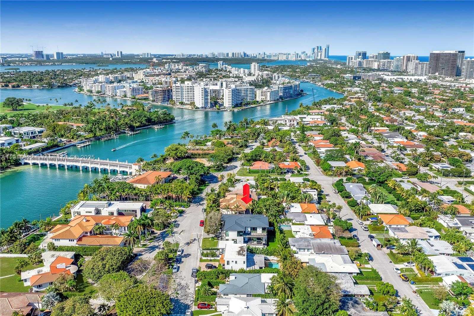 Small Image of 9045 HAWTHORNE AVE, Surfside Number 60