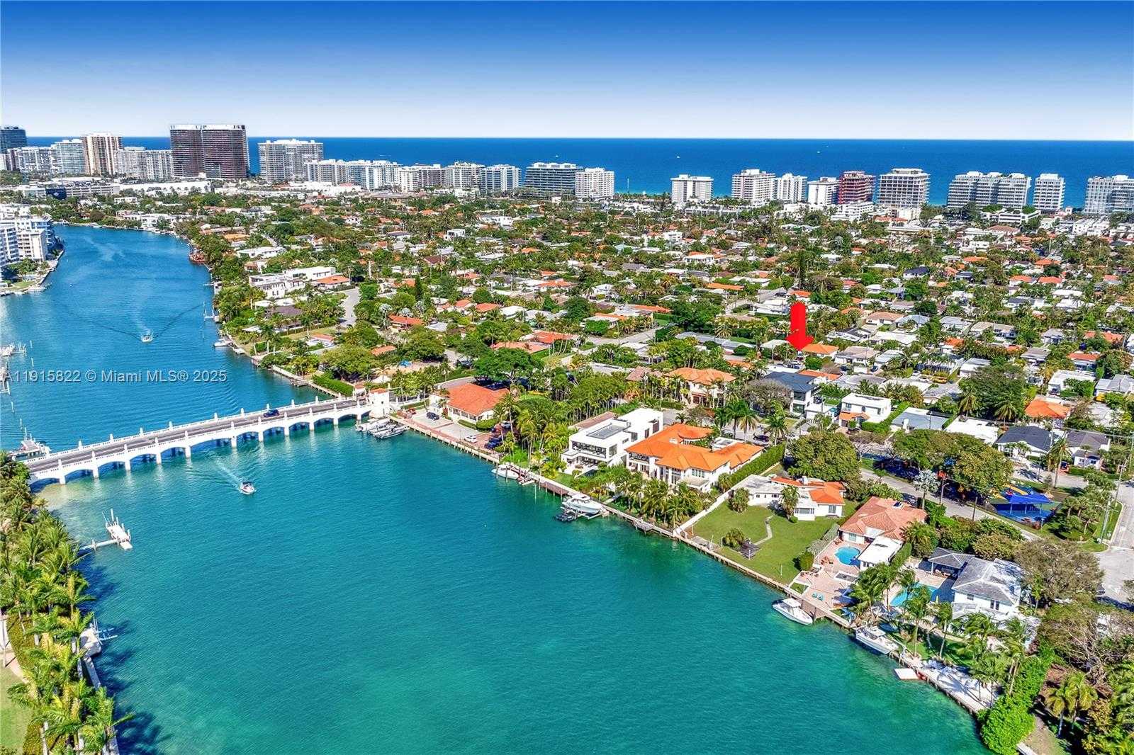 Small Image of 9045 HAWTHORNE AVE, Surfside Number 61