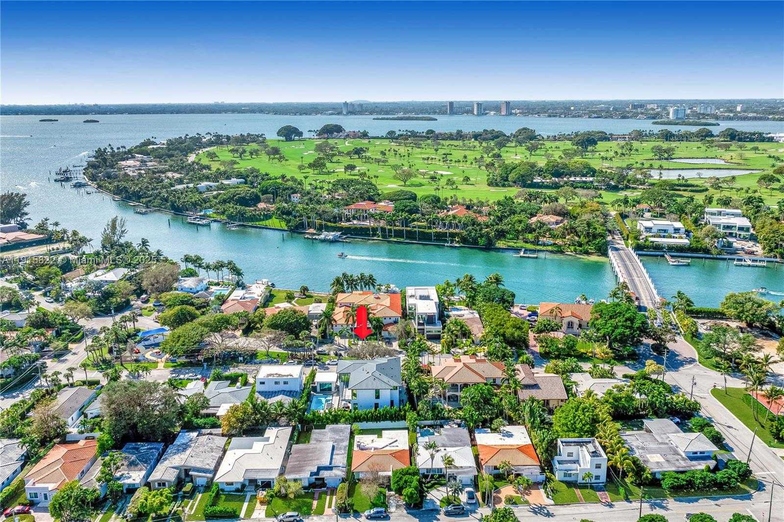 Small Image of 9045 HAWTHORNE AVE, Surfside Number 63