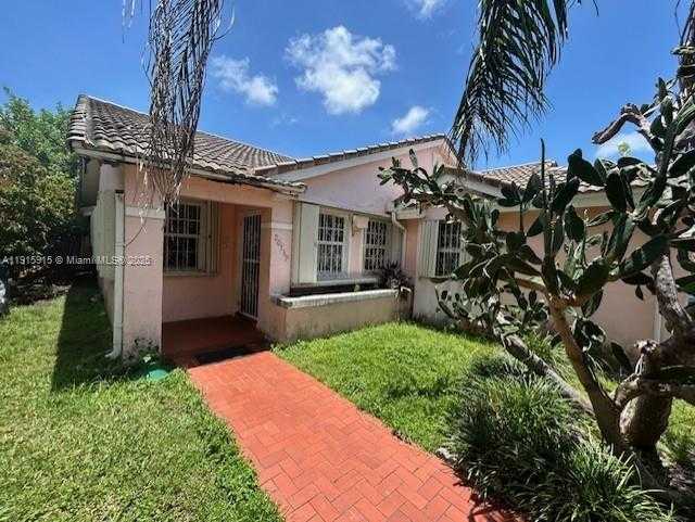 Small Image of 20739 SOUTH WEST 86TH CT, Cutler Bay Number 1