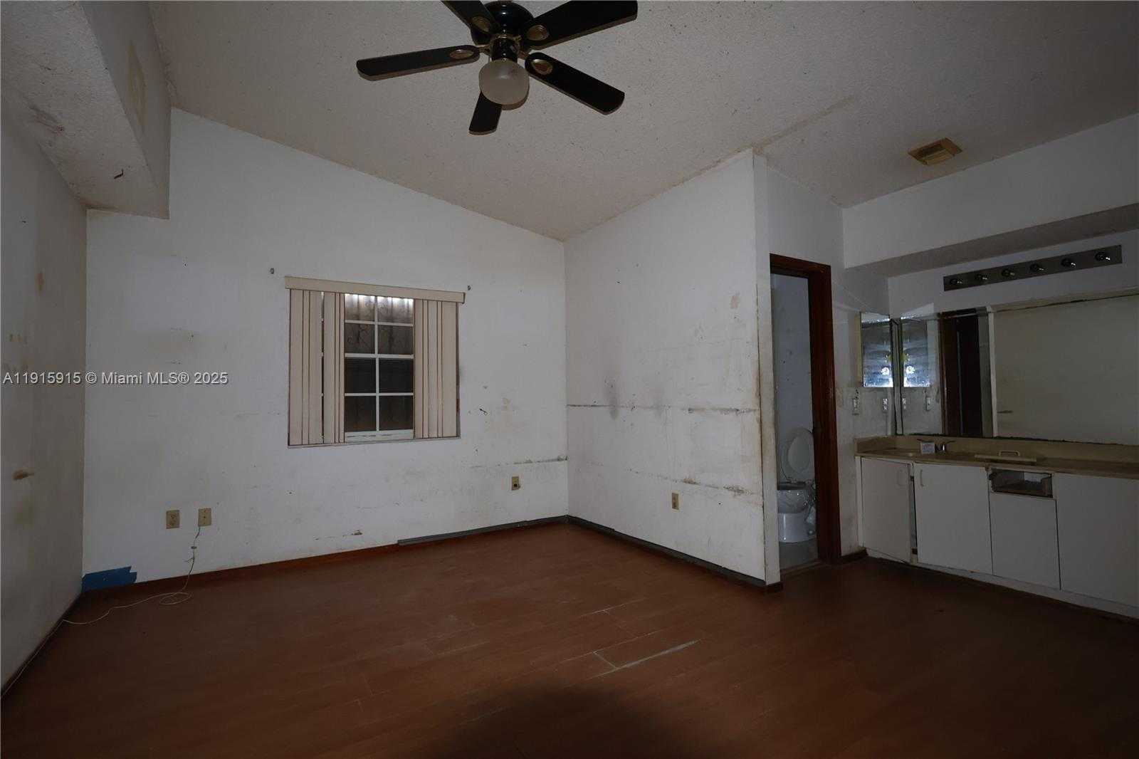 Small Image of 20739 SOUTH WEST 86TH CT, Cutler Bay Number 11