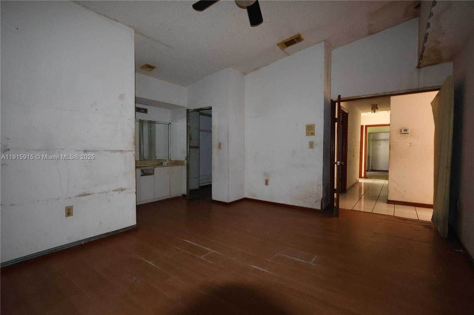 Small Image of 20739 SOUTH WEST 86TH CT, Cutler Bay Number 12