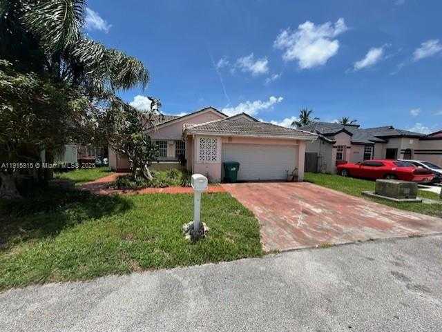 Small Image of 20739 SOUTH WEST 86TH CT, Cutler Bay Number 2