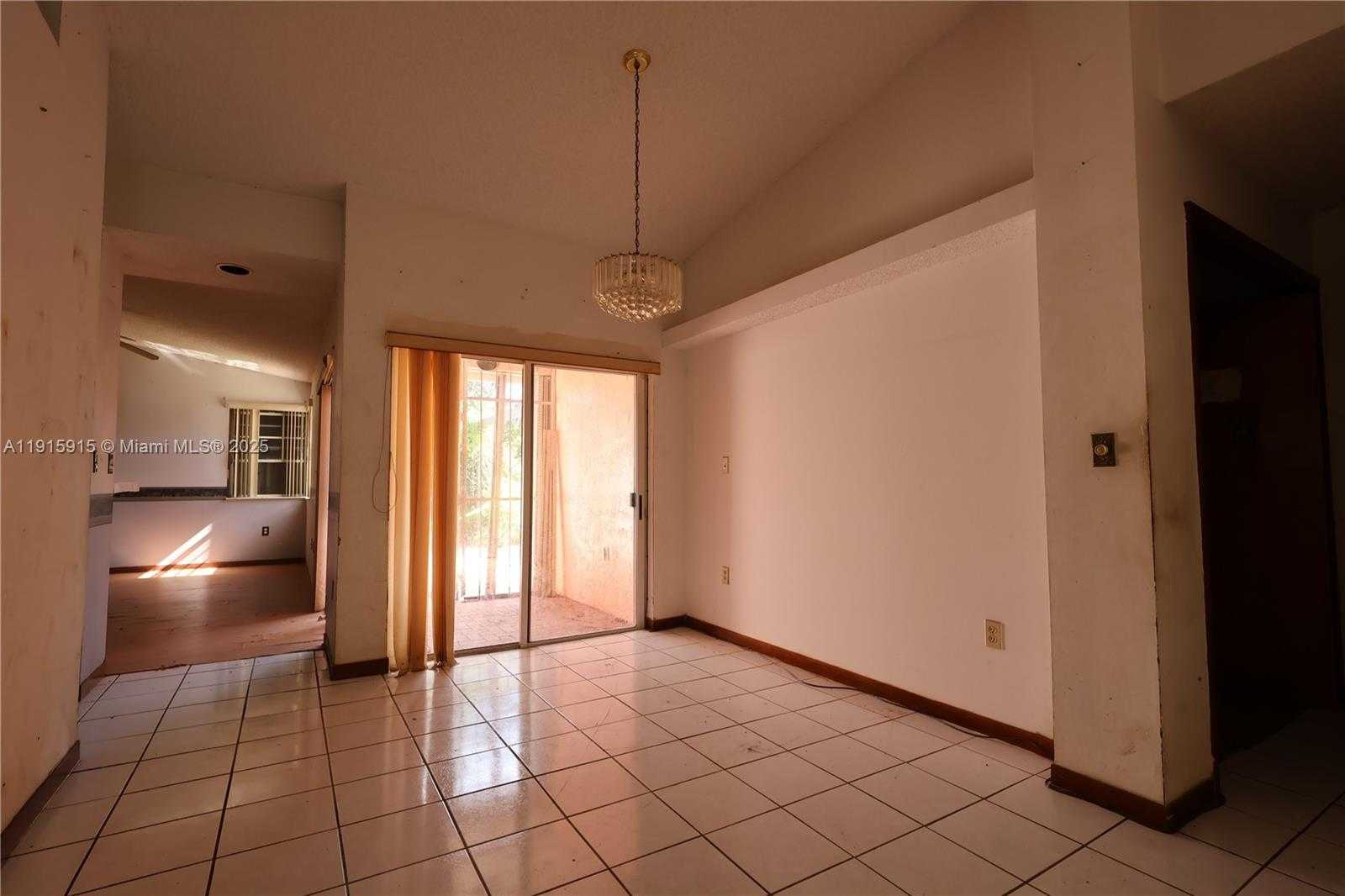 Small Image of 20739 SOUTH WEST 86TH CT, Cutler Bay Number 6