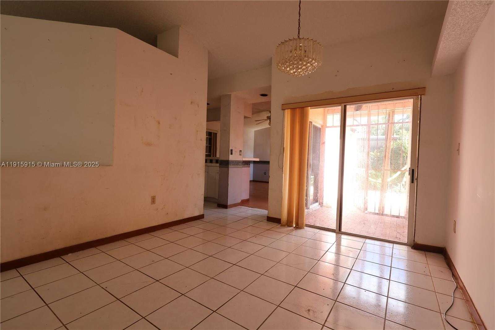 Small Image of 20739 SOUTH WEST 86TH CT, Cutler Bay Number 7