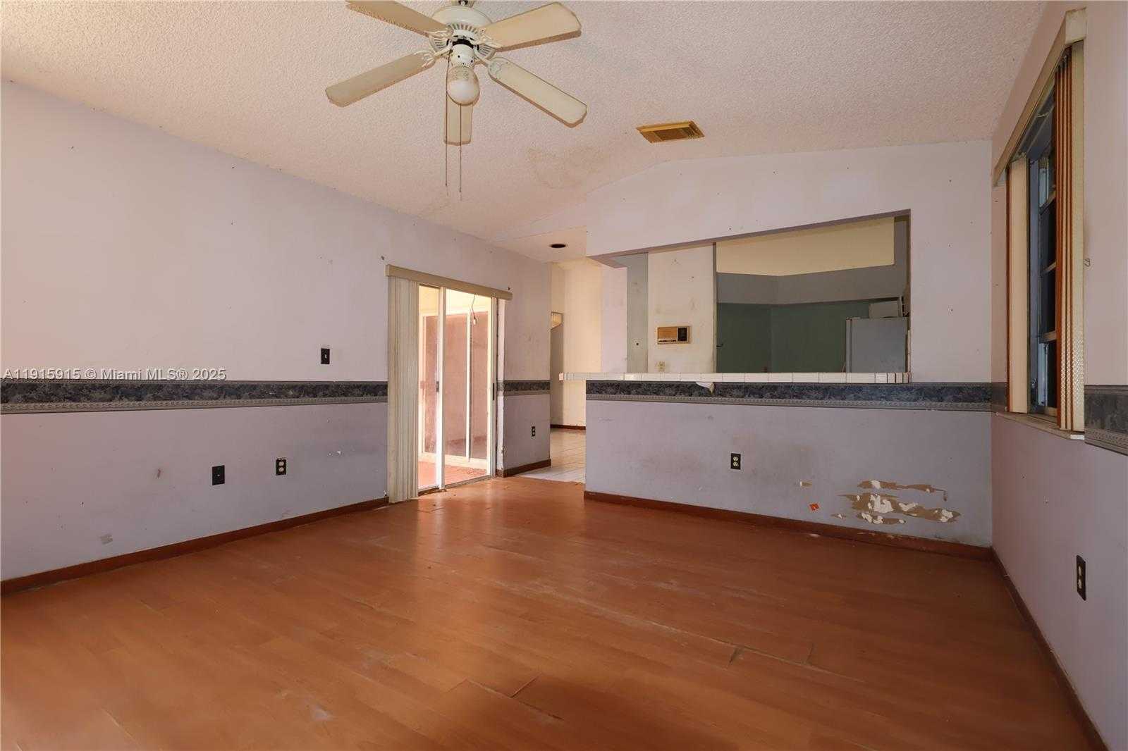 Small Image of 20739 SOUTH WEST 86TH CT, Cutler Bay Number 9