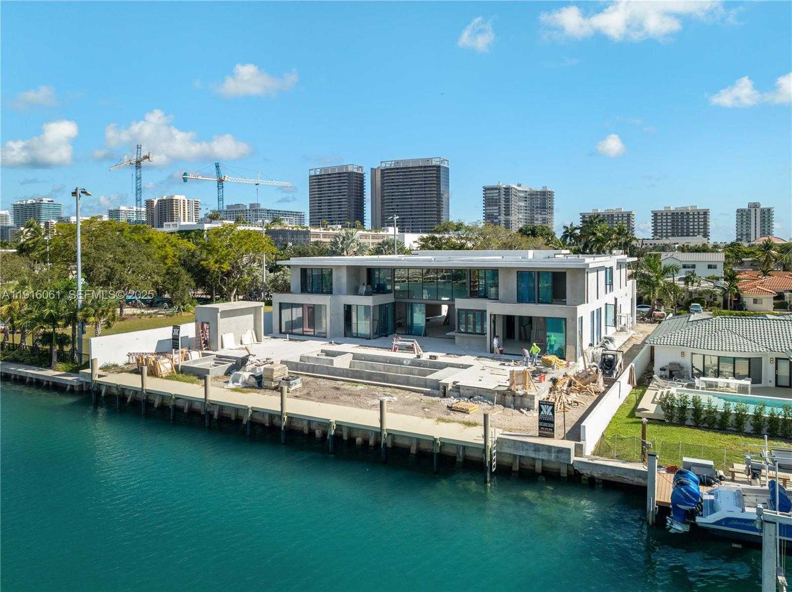 Small Image of 9540 BAY DR, Surfside Number 25