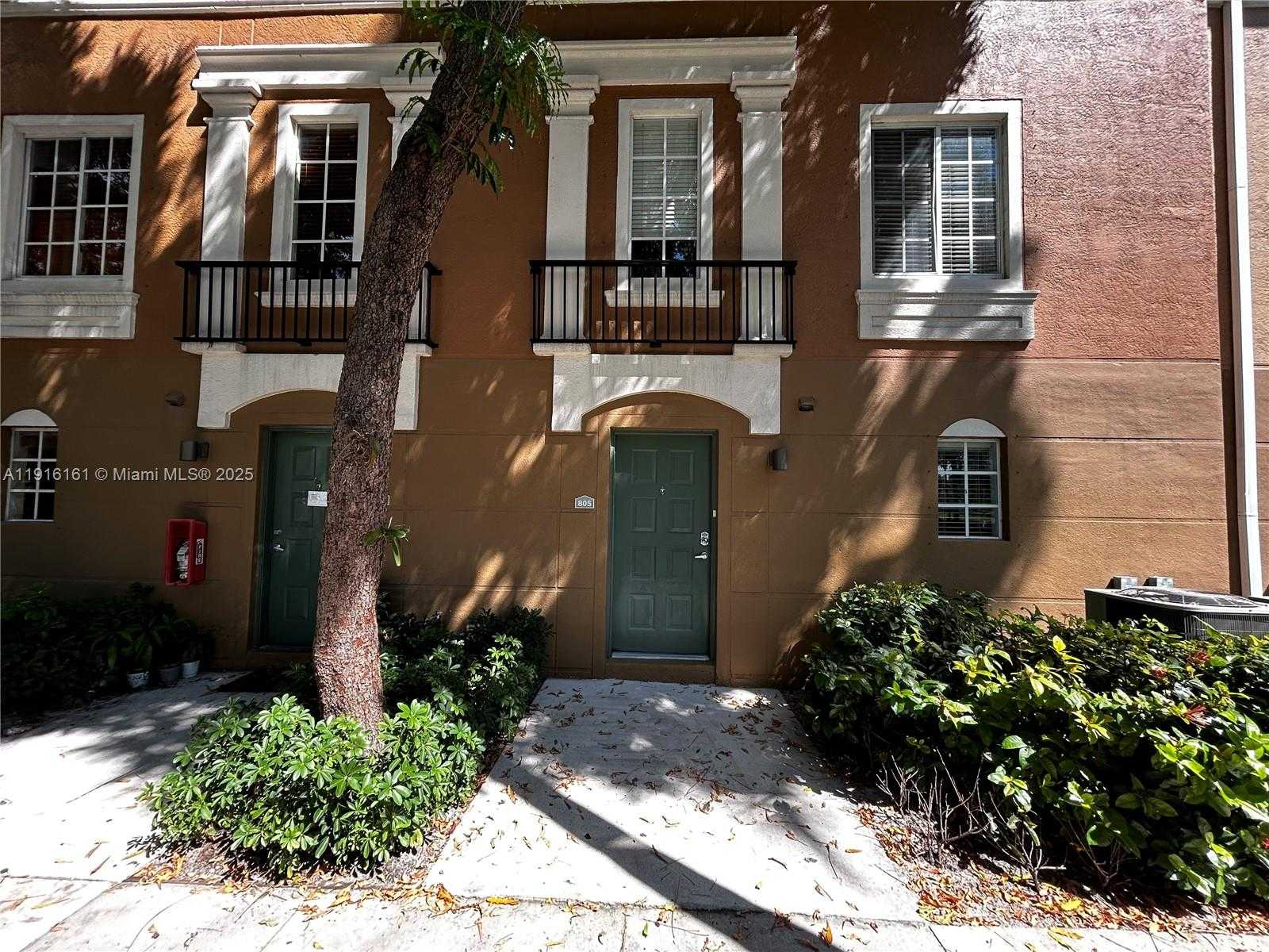 Small Image of 2811 NORTH EAST 185TH ST, Aventura Number 30